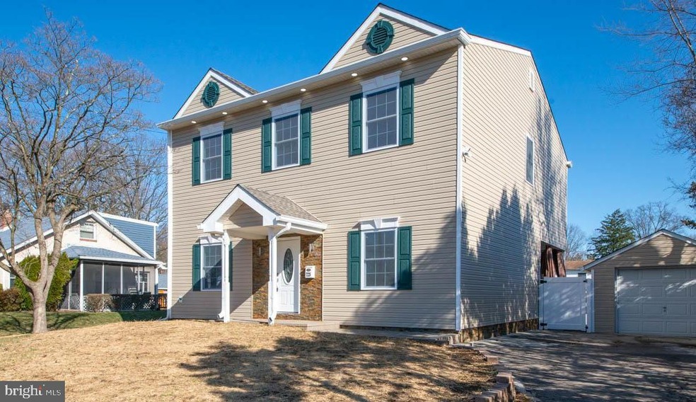 725 Pennsylvania Ave, Southampton, PA 18966 - photo 1