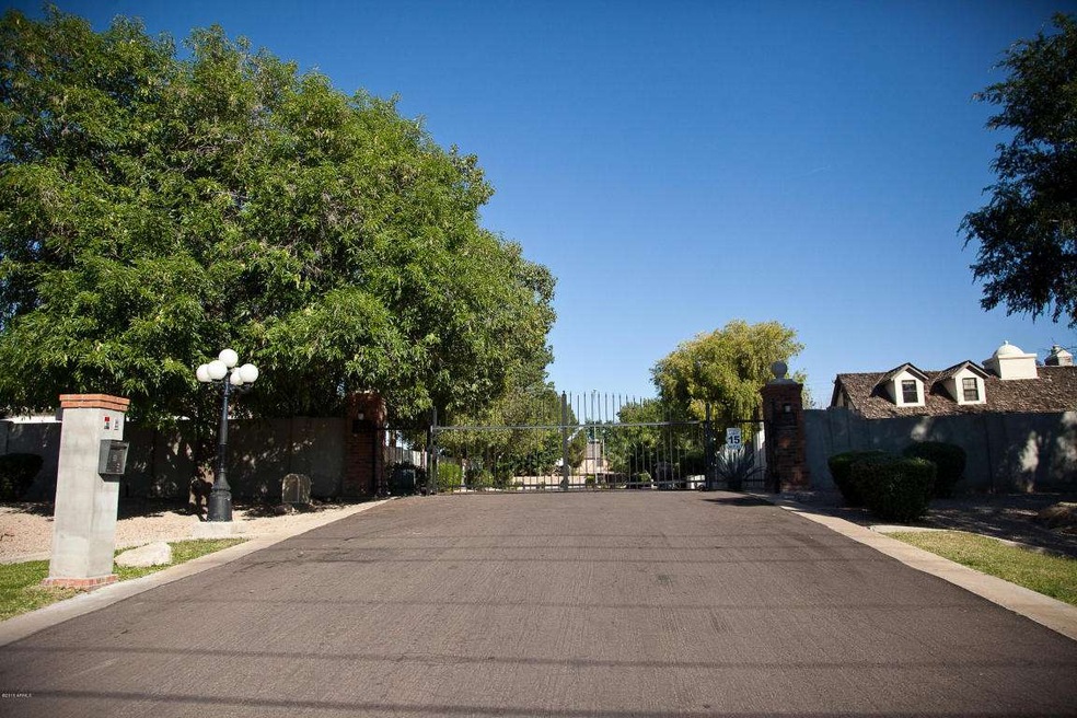 2505 E Lehi Rd unit 14, Mesa, AZ 85213 - photo 1