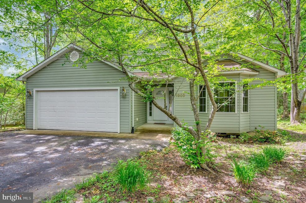 1203 Confederate Dr, Locust Grove, VA 22508 - photo 1