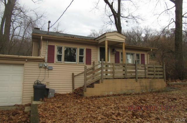 450 Stoneridge Rd, Emmaus, PA 18049 - photo 1