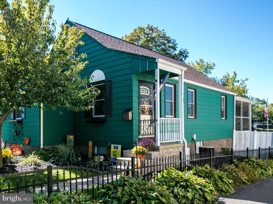 227 Greenwood Ave, Gloucester City, NJ 08030 - photo 1