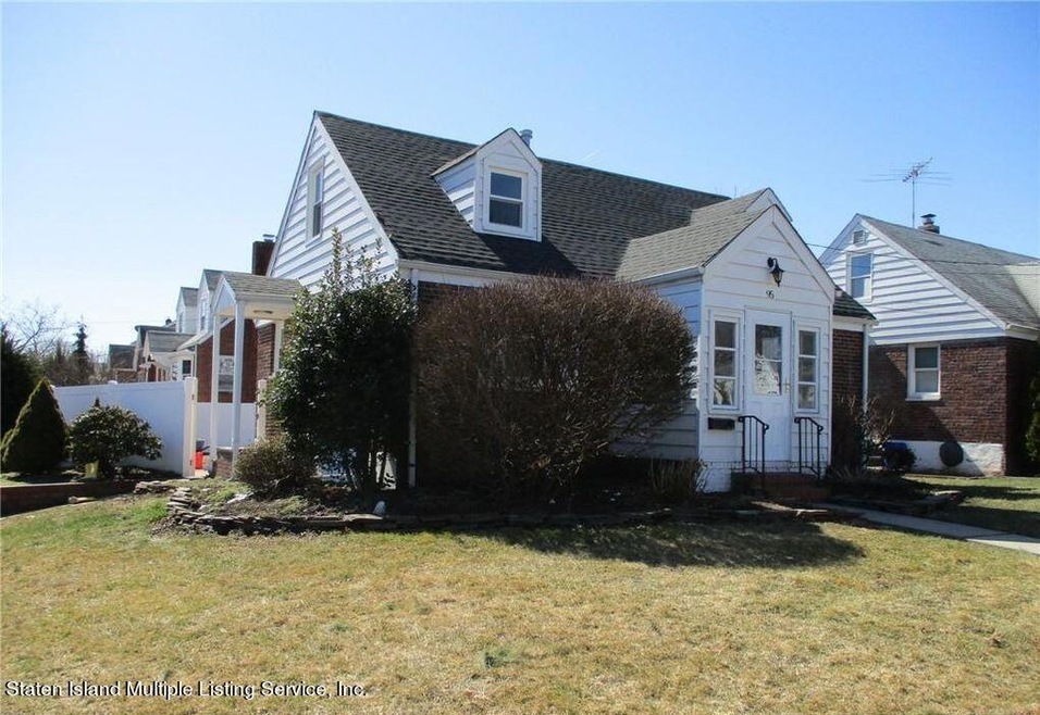 95 Hermann Ave, Carteret, NJ 07008 - photo 1