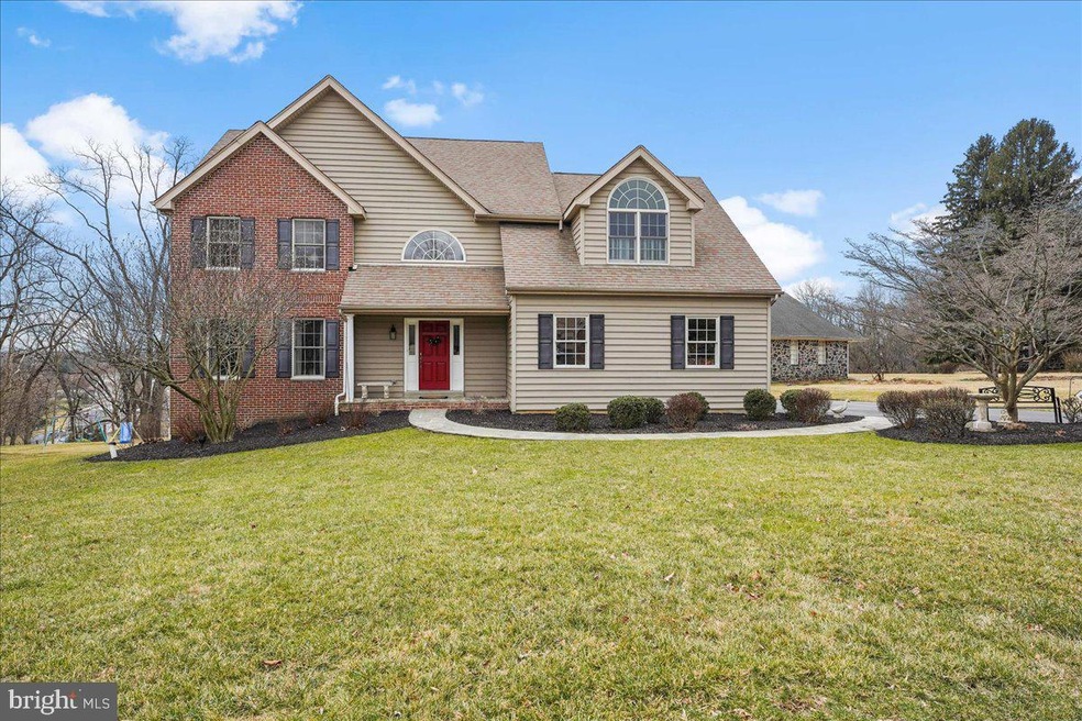 12 Tall Tree Cir, Broomall, PA 19008 - photo 1