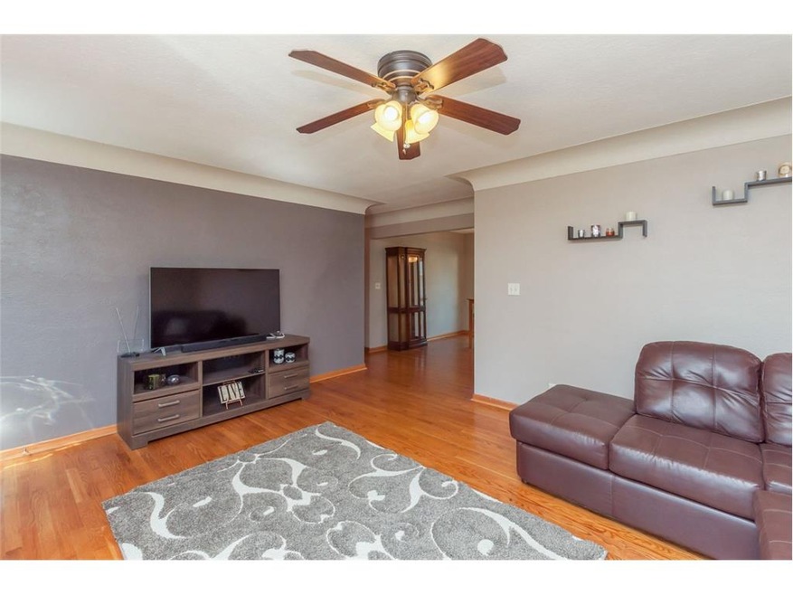 2812 Schultz Dr NW, Cedar Rapids, IA 52405 - photo 1