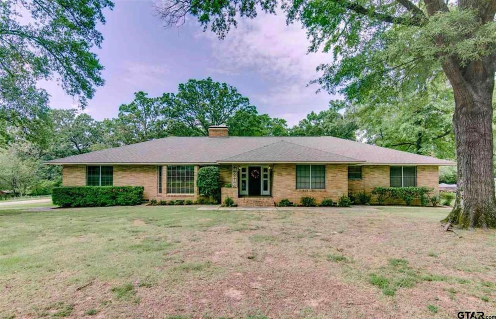 For Sale $325,000 • Co-Listing Agent