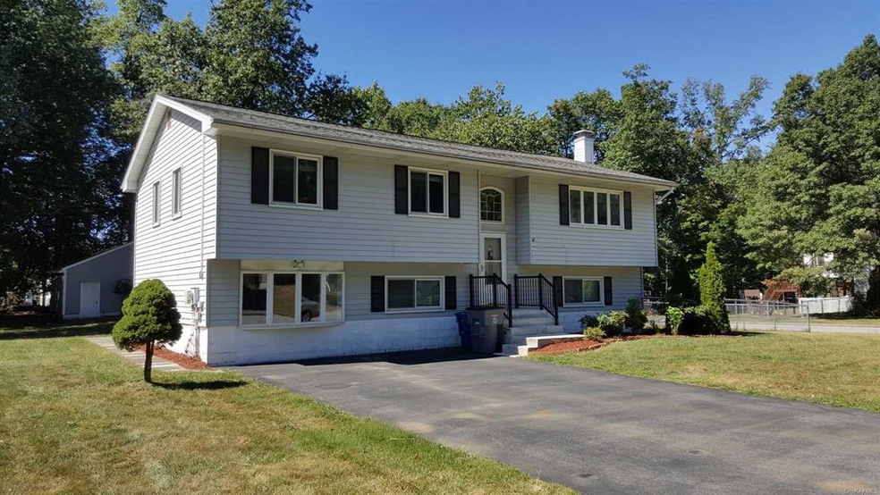 37 Reggie Dr, Wappingers Falls, NY 12590 - photo 1