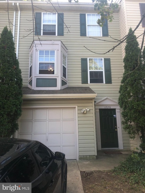 1228 Portabello Ct, Oxon Hill, MD 20745 - photo 1