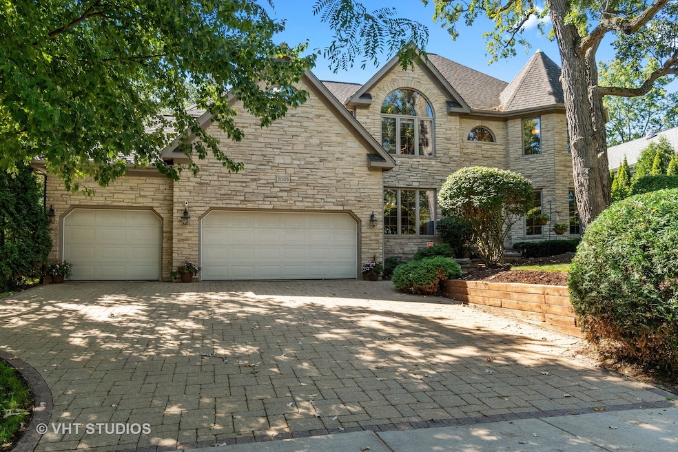 2005 Mustang Dr, Naperville, IL 60565 - photo 1