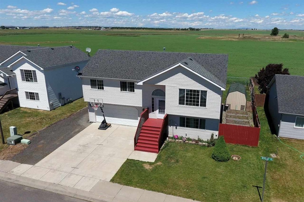 321 Beverly Ave, Medical Lake, WA 99022 - photo 1