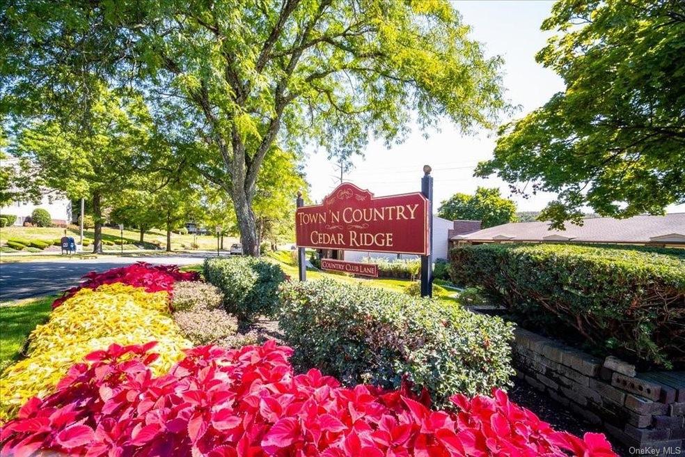 213 Country Club Ln unit 213, Pomona, NY 10970 - photo 1