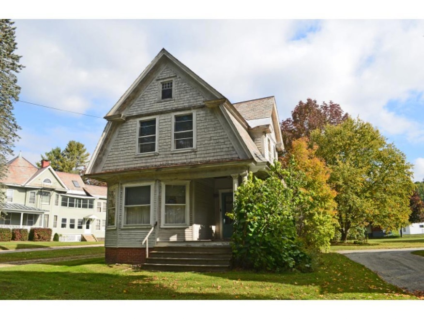 19 Prospect St, Ludlow, VT 05149 - photo 1