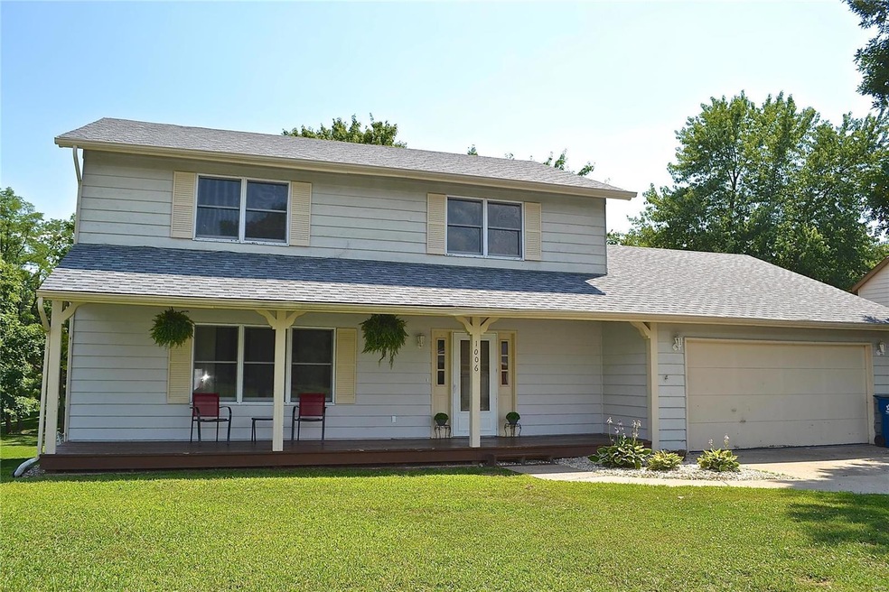 1006 Pine Lake Rd, Collinsville, IL 62234 - photo 1