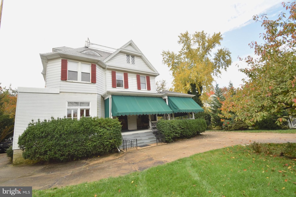 715 Edmondson Ave, Baltimore, MD 21201 - photo 1