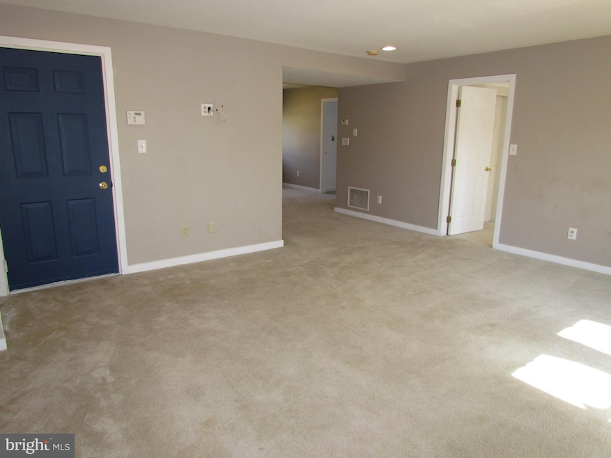 7605 Pleasant Ct, Wilmington, DE 19802 - photo 1