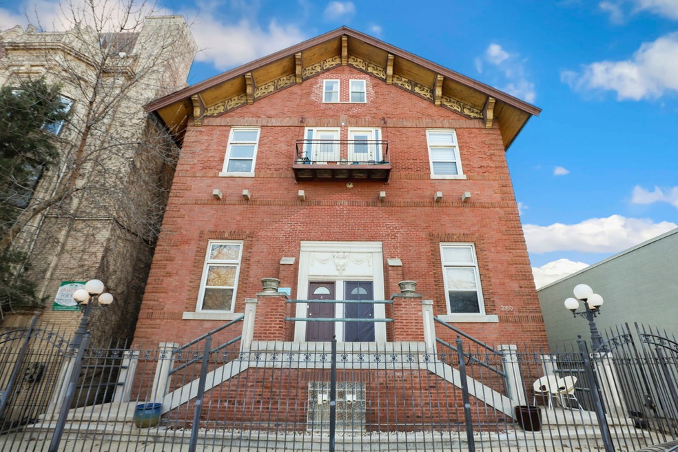 2350 N Kedzie Blvd unit K, Chicago, IL 60647 - photo 1