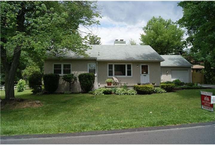 404 Beechwood Ave, Feasterville Trevose, PA 19053 - photo 1