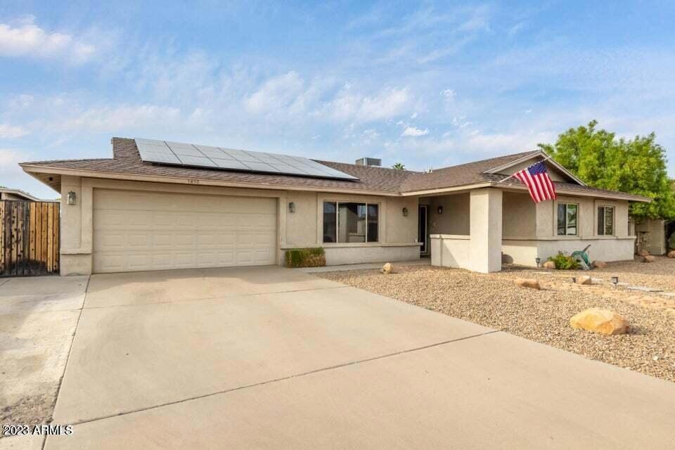 1810 S Heritage, Mesa, AZ 85210 - photo 1