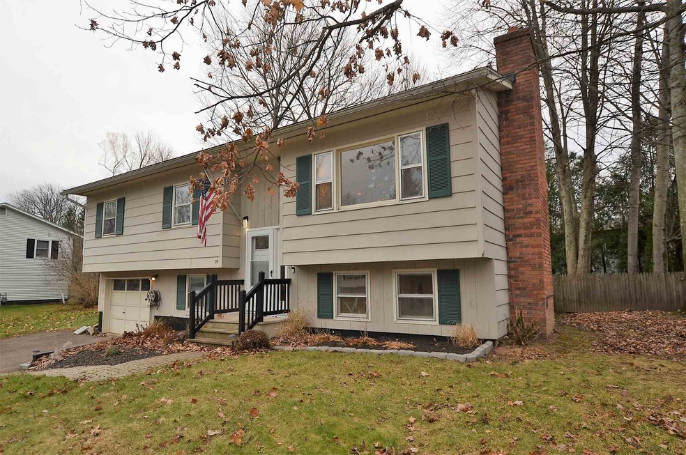 20 Rosewood Ln, Essex Junction, VT 05452 - photo 1