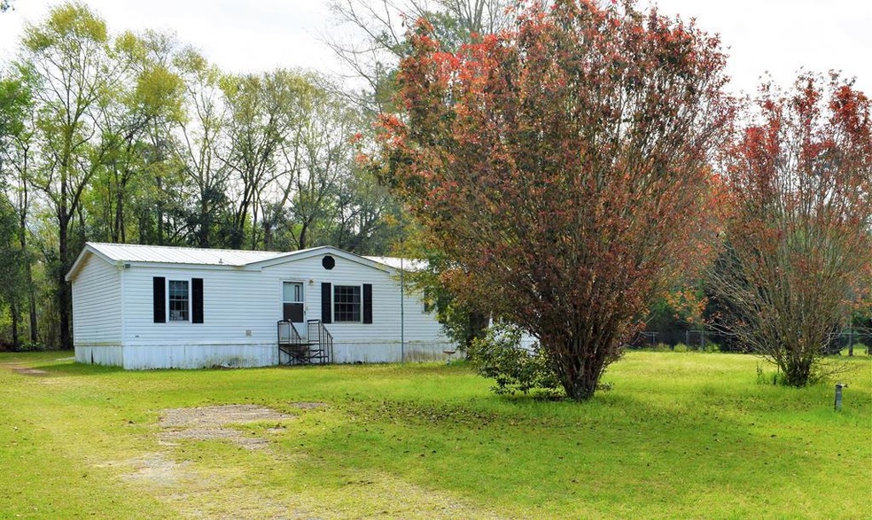 136 Renee Ln, Sylvester, GA 31791 - photo 1