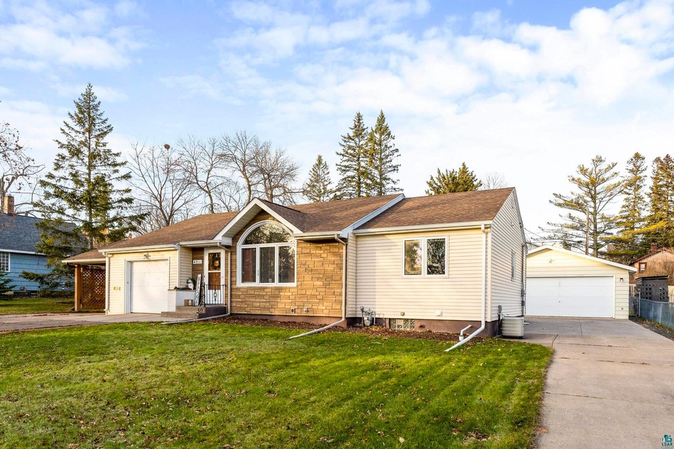 4911 Otsego St, Duluth, MN 55804 - photo 1