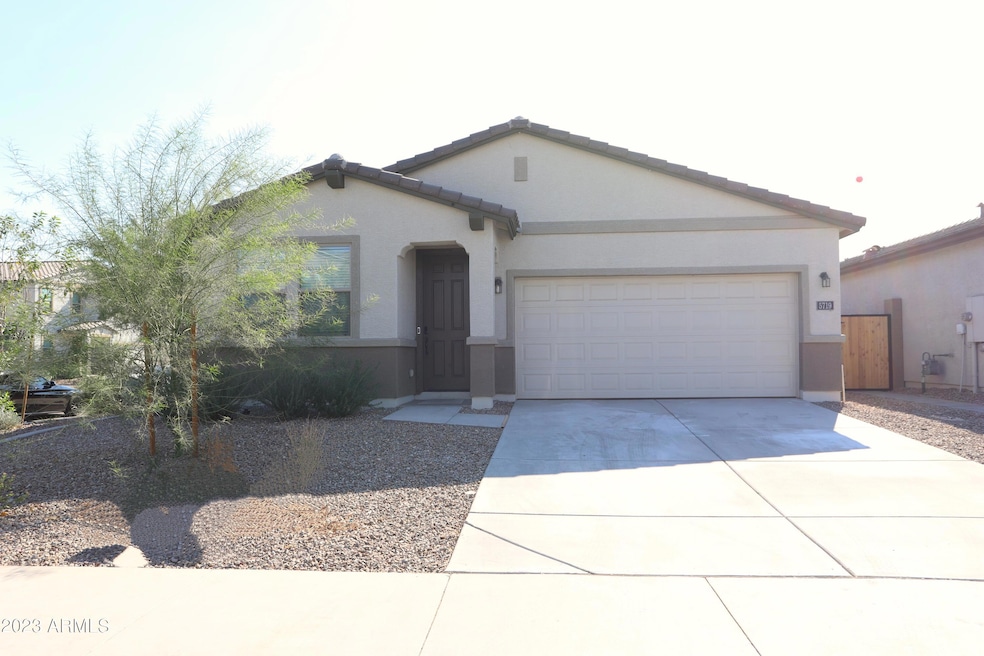 5719 W Encinas Ln, Phoenix, AZ 85043 - photo 1