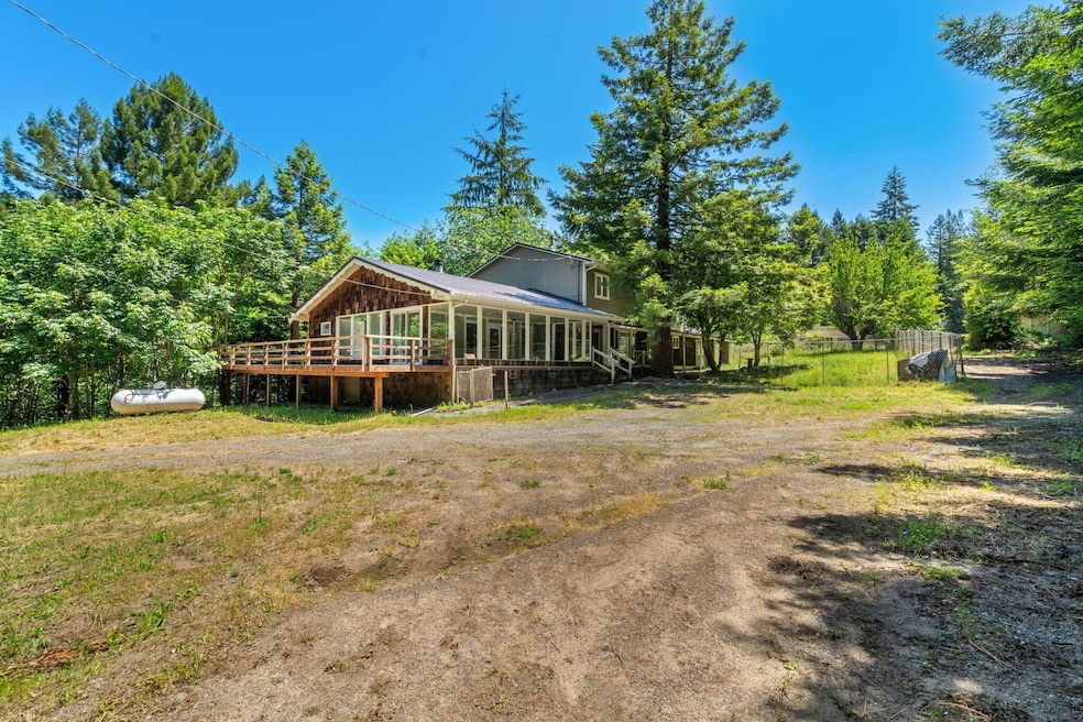 1174 Cummings Creek Rd, Carlotta, CA 95528 - photo 1