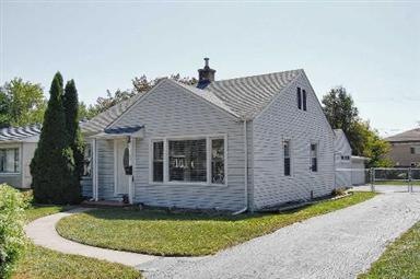 1753 E Lincoln Ave, Des Plaines, IL 60018 - photo 1