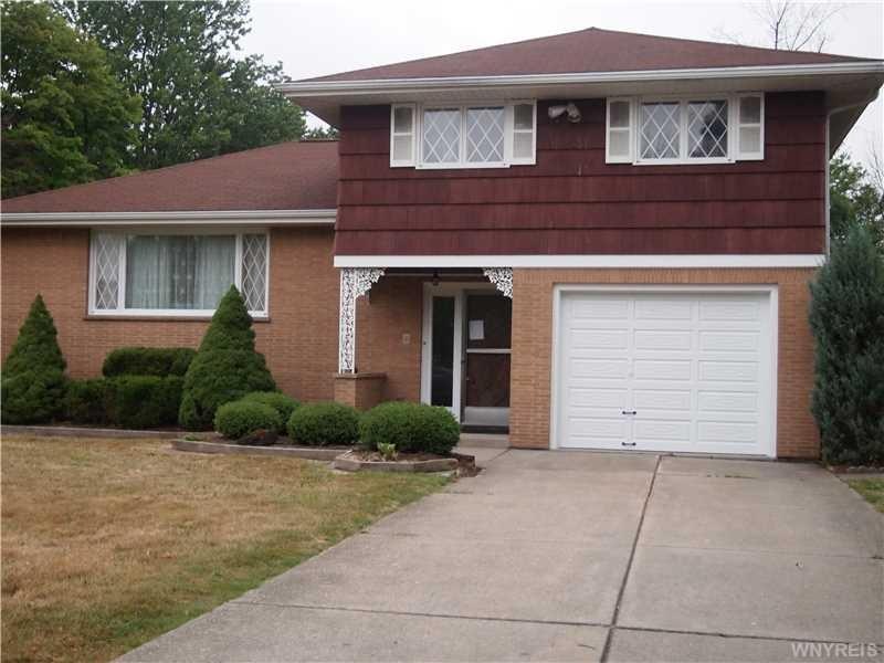 Exterior Front. Custom built solid and sturdy---hu