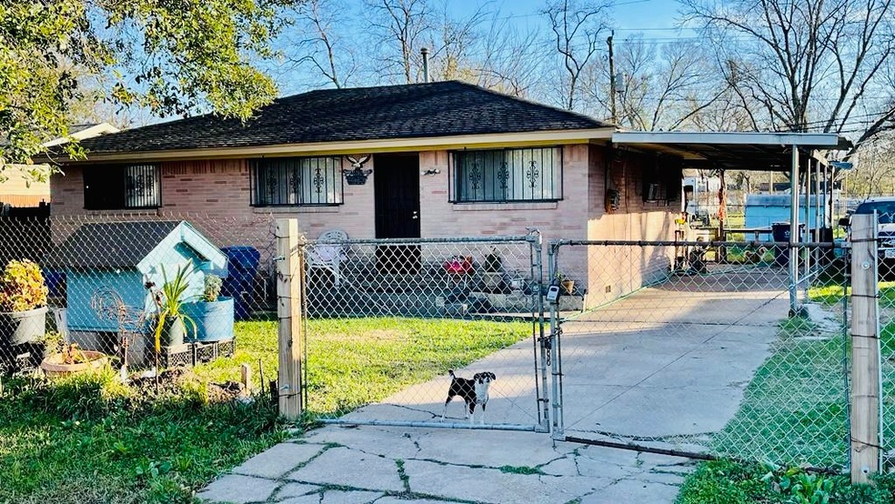 2202 Wardmont St, Houston, TX 77093 - photo 1