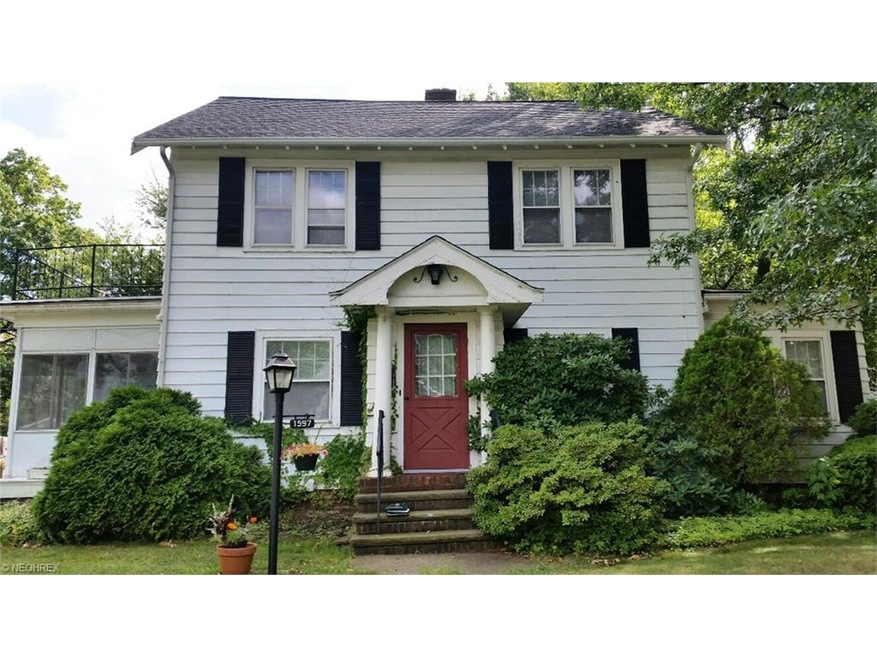 Lots of potential here, on a fabulous Lakewood centrally located street of wonderful homes. Recent furnace inspection,New thermostat!