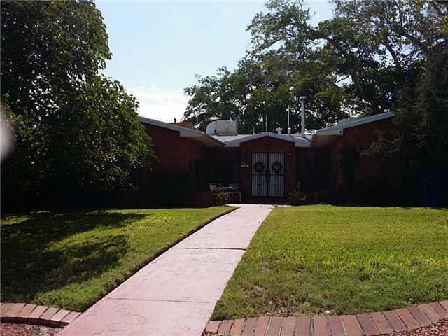 2512 Nashville Ave, El Paso, TX 79930 - photo 1