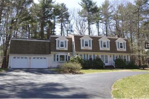 12 Onondaga Ln, Medfield, MA 02052 - photo 1