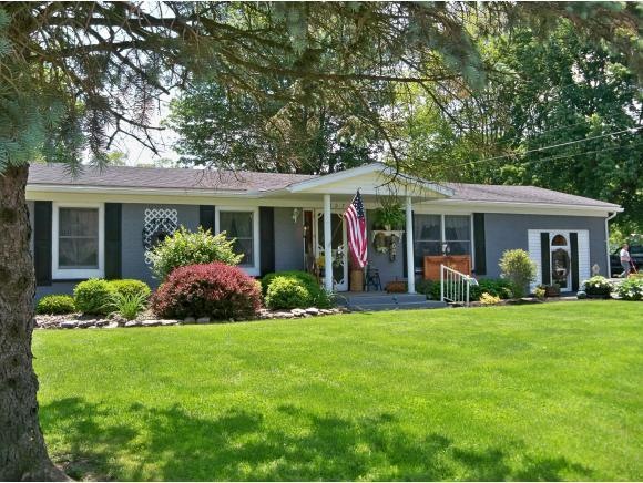 807 Fern Dr, Versailles, IN 47042 - photo 1