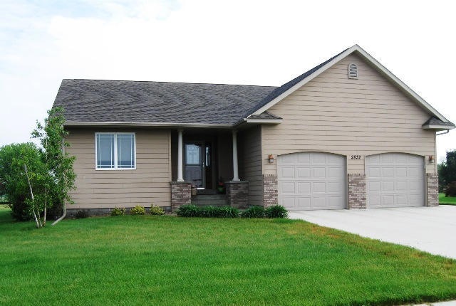 2832MauiDriveExterior