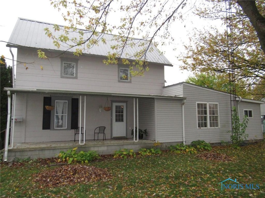214 N Perry St, Woodville, OH 43469 - photo 1