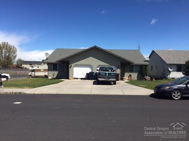2853 SW Umatilla Ave, Redmond, OR 97756 - photo 1