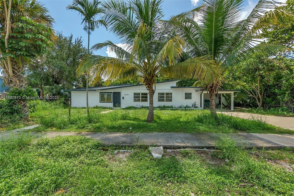 310 SW 1st Ave, Boynton Beach, FL 33435 - photo 1