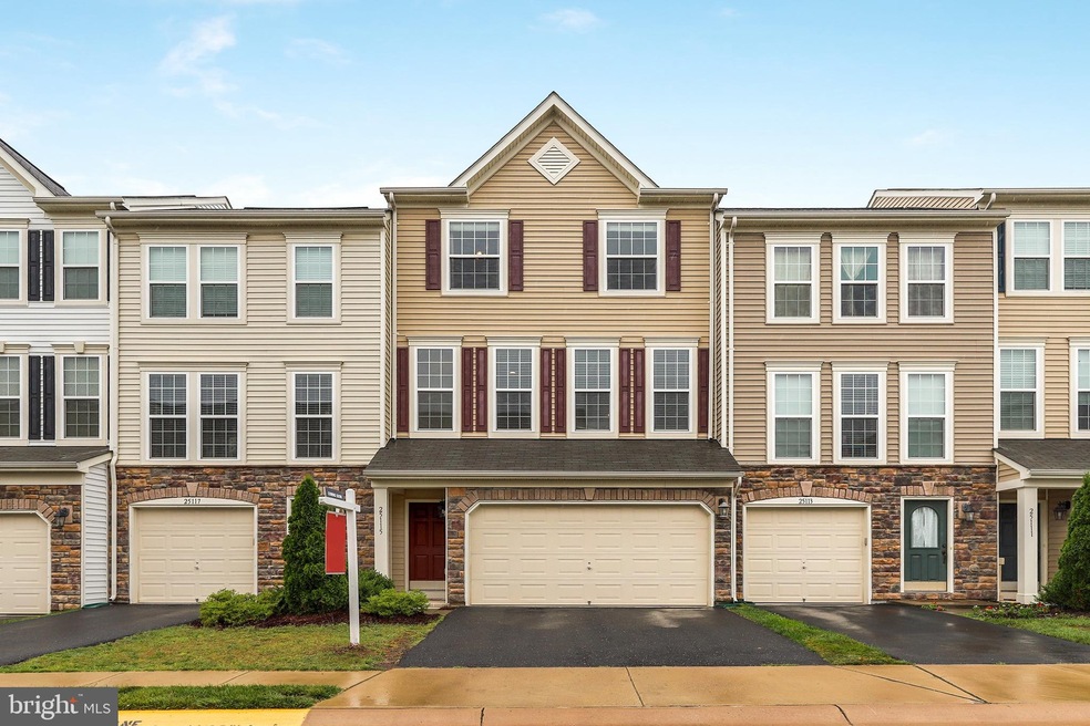 25115 Sweet Myrtle Square, Aldie, VA 20105 - photo 1