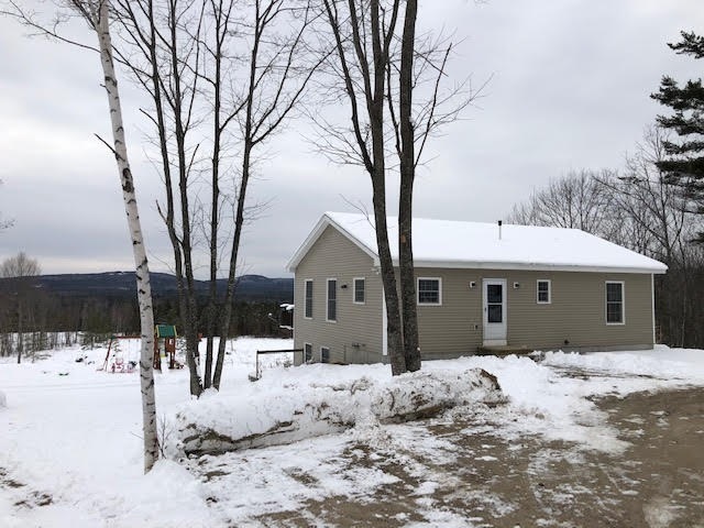 47 Effingham Rd, Ossipee, NH 03864 - photo 1