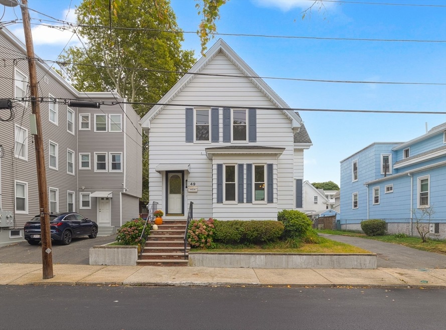 49 Robinson St, Lynn, MA 01905 - photo 1