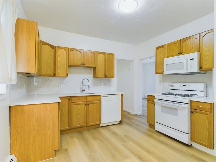 428 Main St unit 2, Medford, MA 02155 - photo 1
