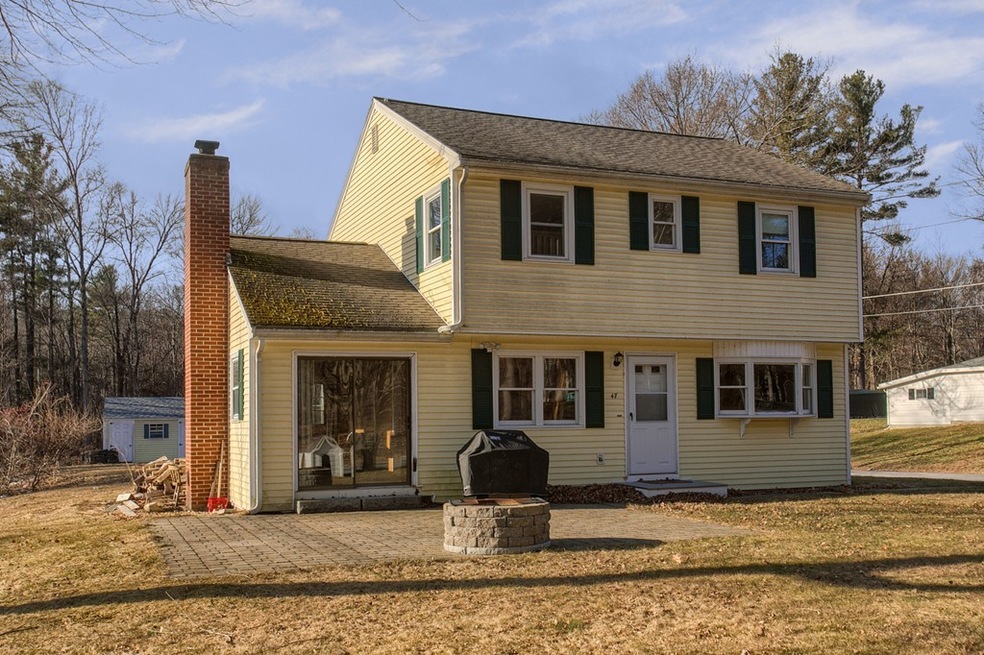 47 Beachview Rd, Lunenburg, MA 01462 - photo 1