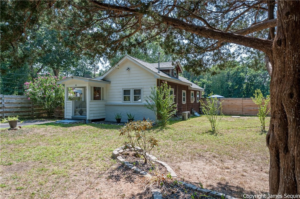 6 Desota Ave, Warwick, RI 02886 - photo 1