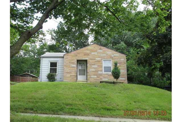 1257 E 33rd Ct, Des Moines, IA 50317 - photo 1