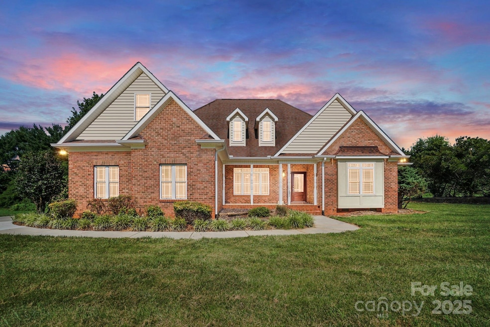 Under Contract $629,000