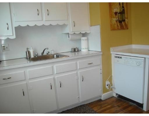 34 Oakland St unit 34, Watertown, MA 02472 - photo 1