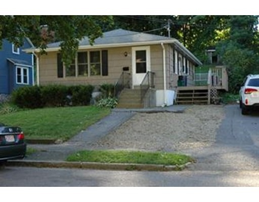 111 Beaconsfield Rd, Worcester, MA 01602 - photo 1