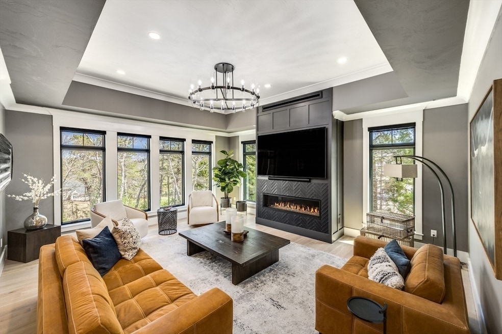 For Sale $2,550,000 • Co-Listing Agent