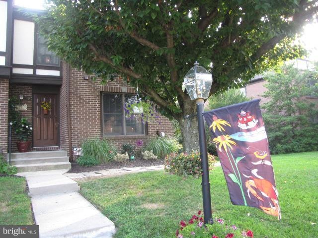 19 Faraday Dr, Lutherville Timonium, MD 21093 - photo 1