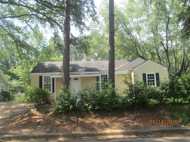 1314 Edgerly Ave, Albany, GA 31707 - photo 1